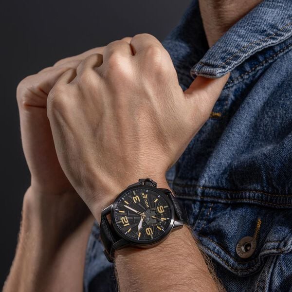 Police Quartz Analog Black Dial Black Leather Strap Watch For Men