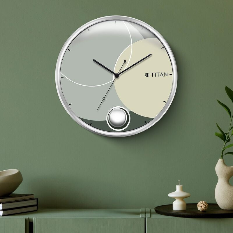 Titan's Modern Classic 35 cm Pendulum Clock: Silent, Clear, Timeless Elegance